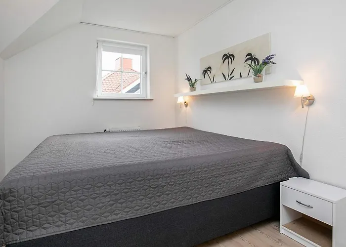 8 Person On A In Bogense