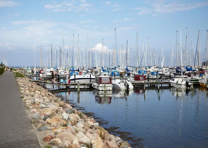 Apartamento 8 Person On A In *