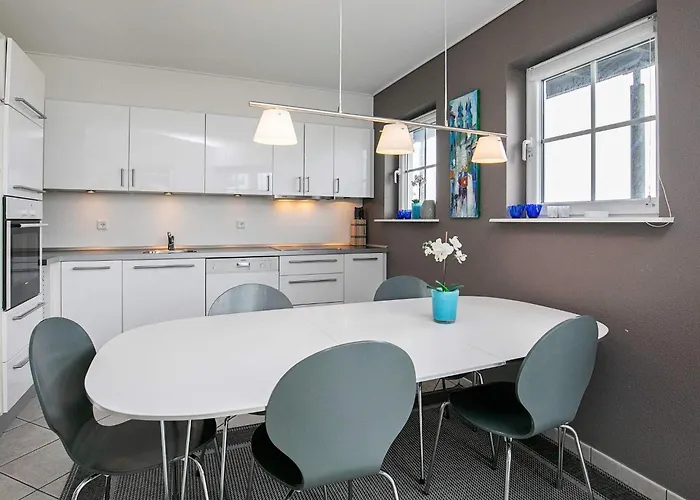 Apartamento 8 Person On A In